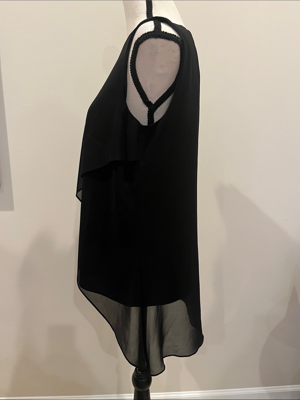 BCBGMaxAzria Lorielle Black Silk Sleeveless Top NWT Flowy Layered Elegant Small - Picture 6 of 14